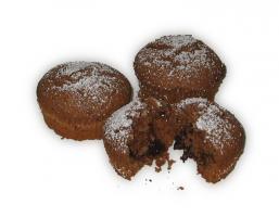 Drei Muffins mit Schokoladenkern
