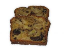 Zwei Stück Apfel-Schokoladen-Kuchen